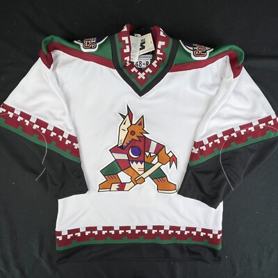 Vintage 90s Phoenix Coyotes NHL Hockey Jersey Starter Center Vintage 90s Phoenix Coyotes NHL Hockey Jersey Starter Center