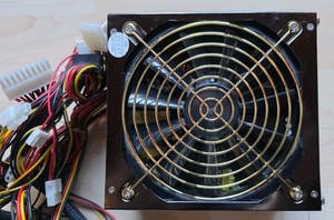 LC-Power LC6550G  ATX 12V switching power supply Netzteil max. 550W 14cm Lüfter