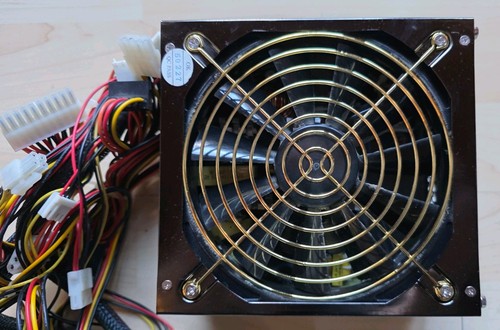 LC-Power LC6550G  ATX 12V switching power supply Netzteil max. 550W 14cm Lüfter