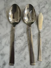 Libbey Flatware 3 Serving Pieces Spoon , Slotted Spoon, Bread Knife Stainless