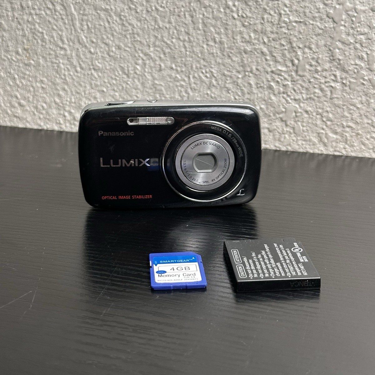 Panasonic LUMIX DMC-S1 12.1MP Digital Camera - Black No Tested