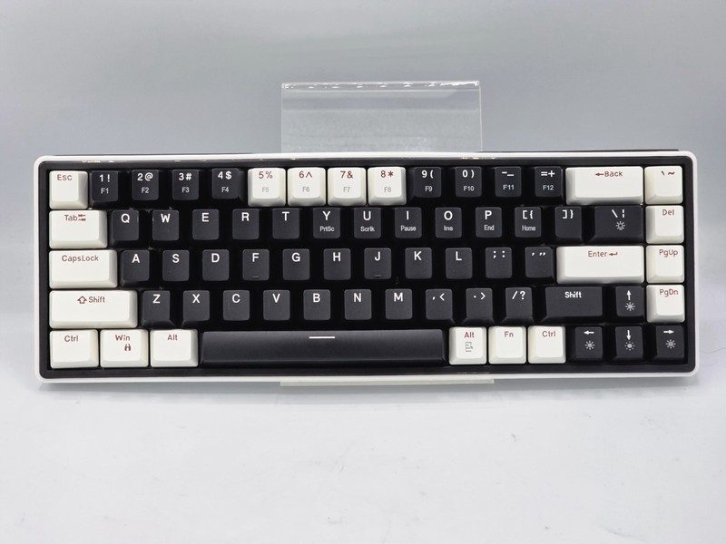 MageGee SKY68 68-Key Mechanical Gaming Keyboard USB Wired Compact Black White
