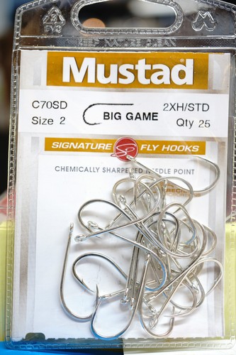 Mustad BIG GAME Größe. #1/0 #1 #2 #4 #6 Signature Fly 25 Stück C70SD BIG GAME - Bild 1 von 9