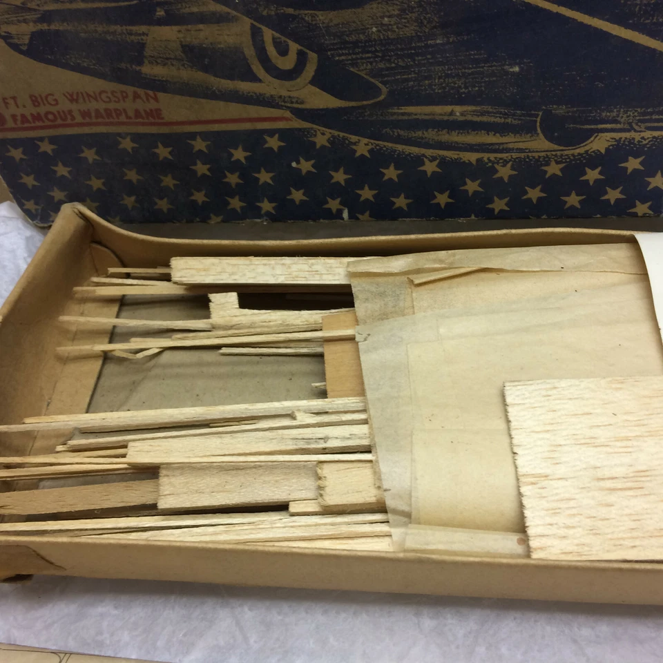 Vintage Model Warplane Cleveland "Mustang" Industrial Training Aircraft Kit - Image 2 of 4