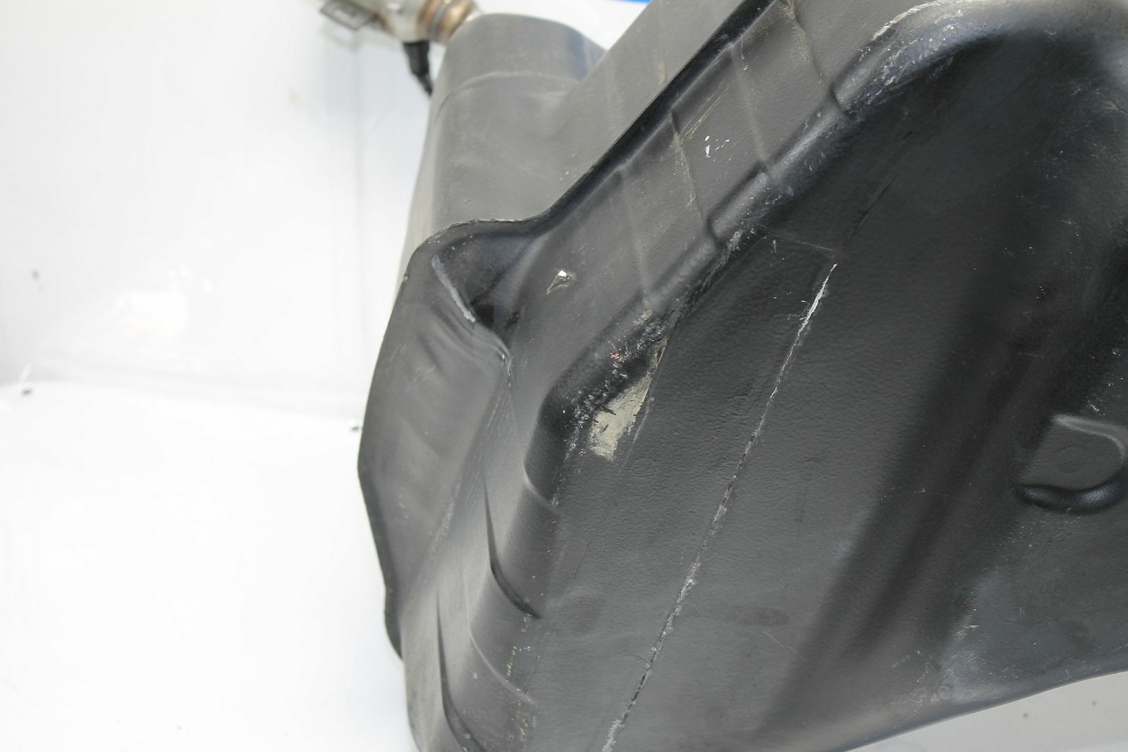 16-21 AUDI R8 V10 PLUS RH RIGHT PASSENGER GAS FUEL TANK RESERVOIR 4S8201022L 