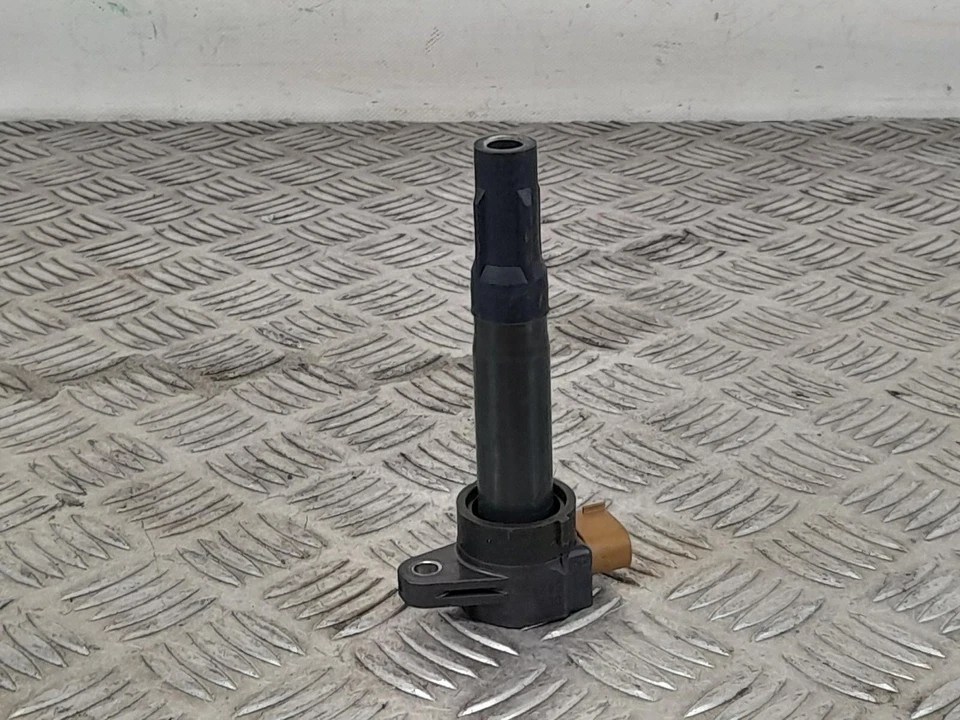 SUZUKI SWIFT Mk3 2009-2017 Ignition Coil Pack  - Image 3 of 4