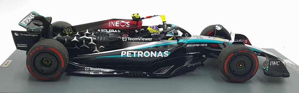 Spark 1/12 Scale 12S050 - Mercedes F1 W15 E British GP Winner #44 Hamilton - Image 4 of 4