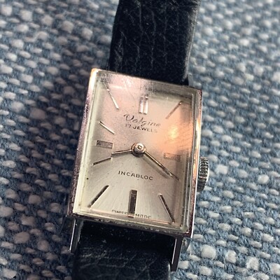 Vintage Valgine 15mm Silver Tone Women’s Watch black leather band 667