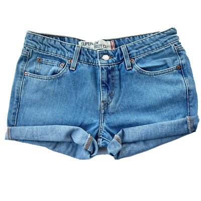 Vintage Levi’s Light/Medium Wash Low Mid Waisted Cuffed Denim Jean Shorts  27