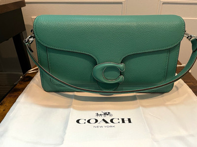 Coach Tabby 26 in Bright Green BNWT s - Limited Edition Overseas Exclusive!