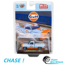 CHASE ！M2 Machines 1:64 1979 GMC Sierra Classic 15 Custom GULF – Blue - Mijo