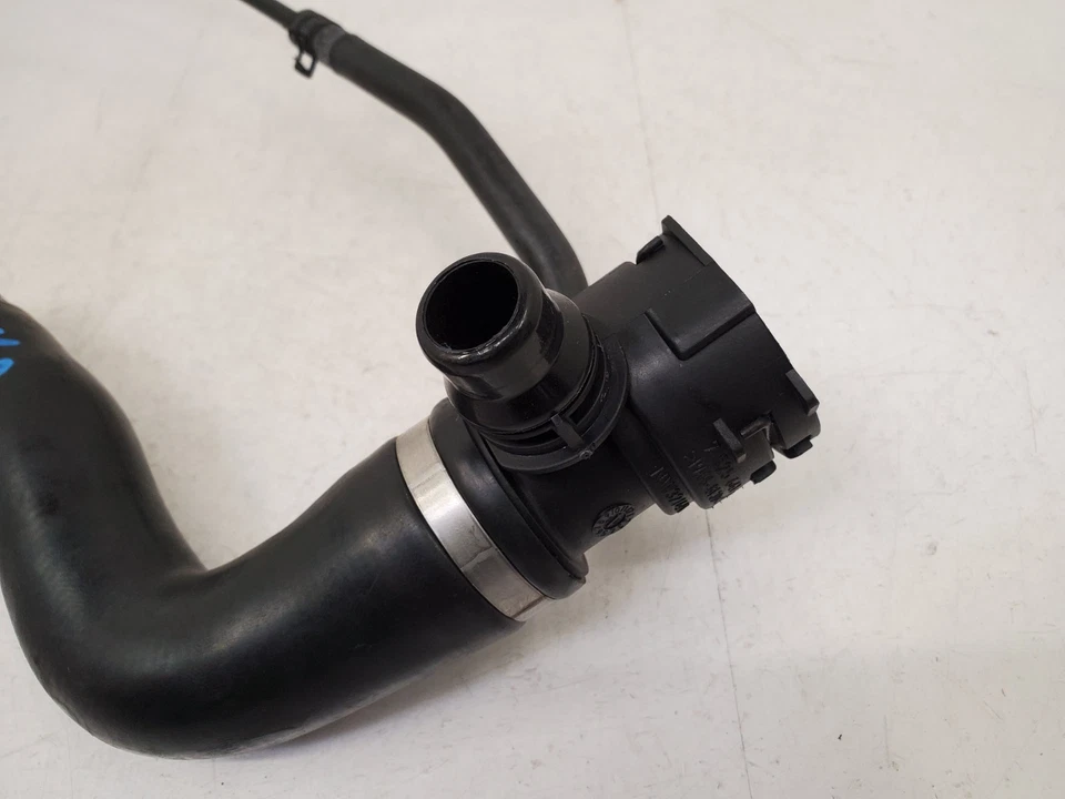 ✅ 07-10 OEM BMW E90 E92 E93 335 335is Motor N54 Radiador Manguera de refrigerante superior Foto 2 de 4