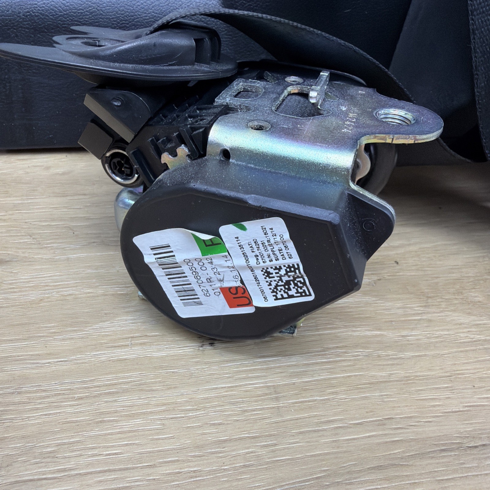 🟢14-21 Maserati Ghibli S Q4 3.0 AT Front Passenger Right Seat Belt Retractor🟢