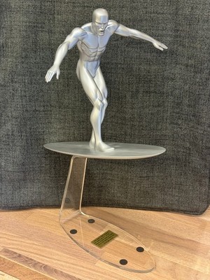 ATTAKUS SILVER SURFER STATUE LTD - 0513/8888 - MARVEL COMICS - BOMBYX
