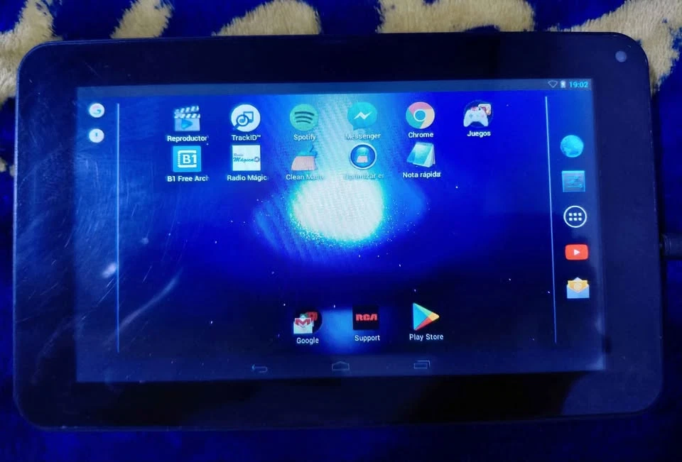 RCA RCT6378W2 - Black, 8 GB, Android - Image 2 of 4