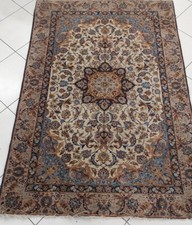 isfahan persian rug 105 x155