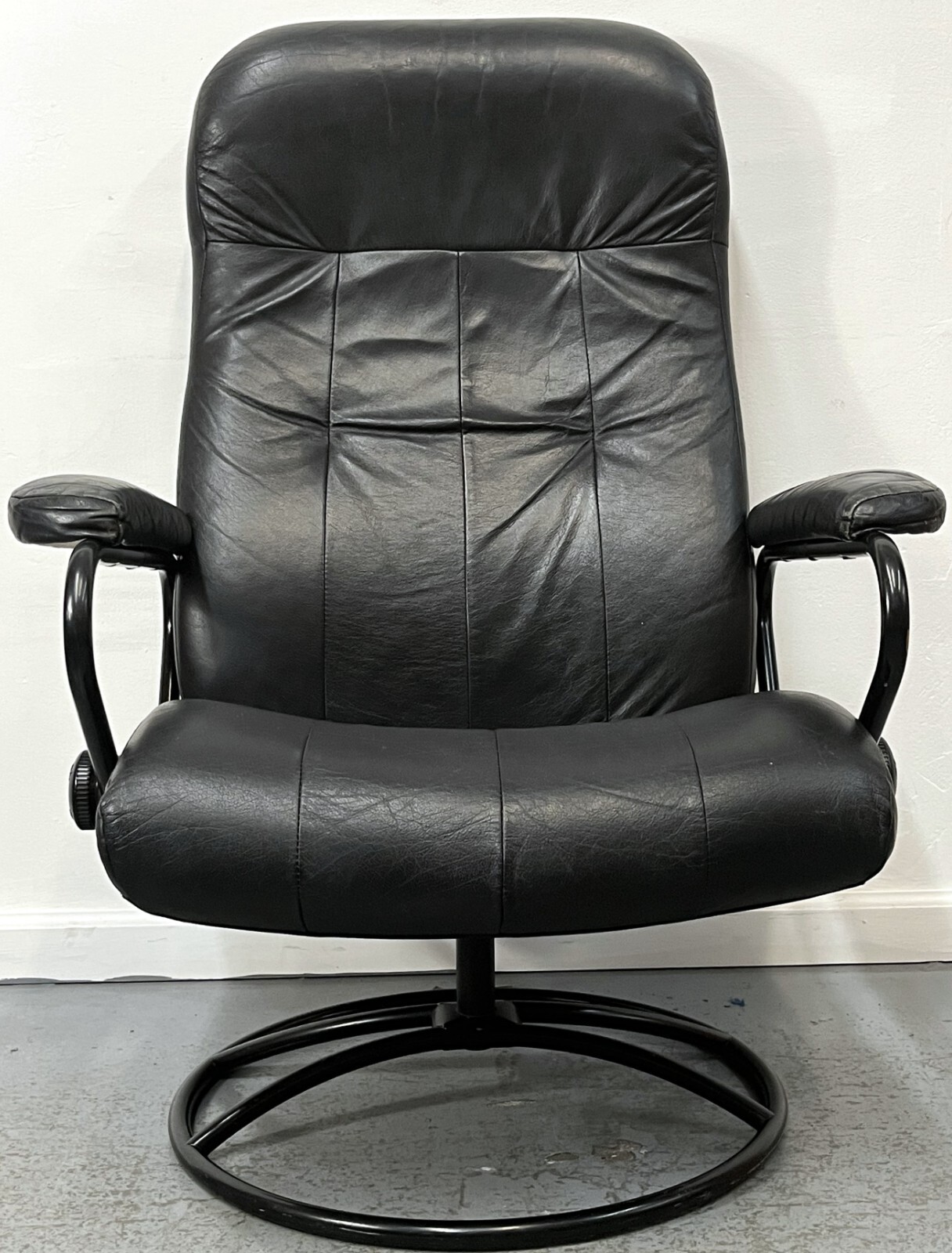 Vintage Mid Century Ekornes Stressless Black Leather Recliner Ottoman Black Base
