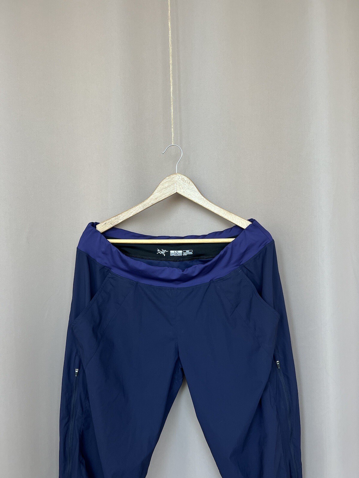 Arcteryx Womens Lightweight Purple Polyester Pants Size L with Logo