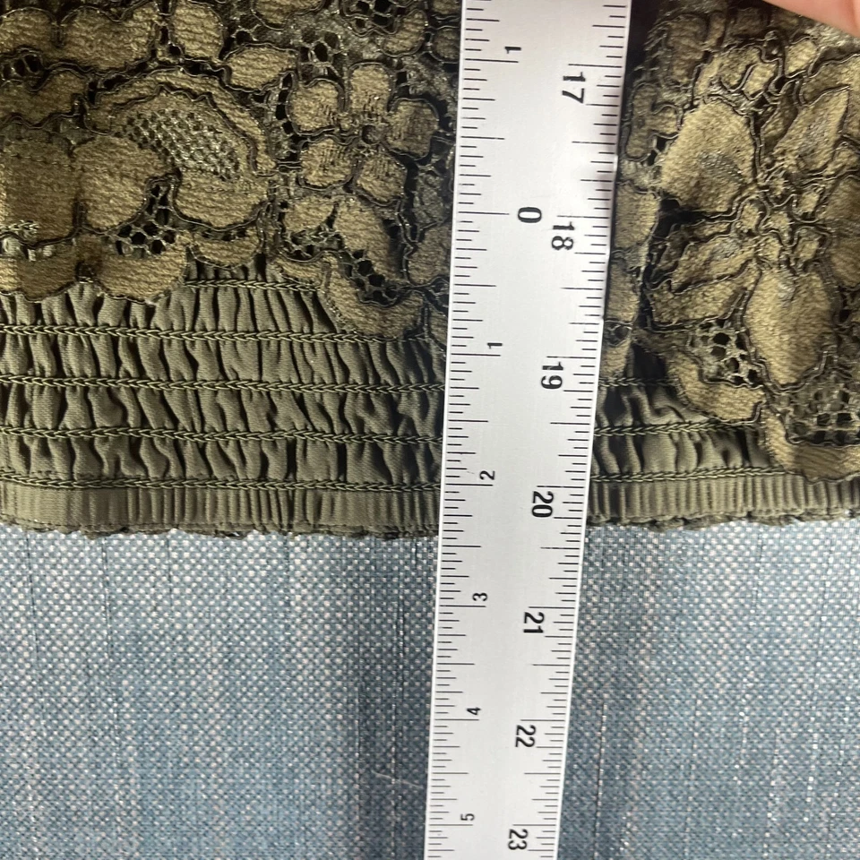 Express Women’s Lace Top Size L Olive Green Sleeveless V-Neck Curved Hemline MB - Image 4 of 4