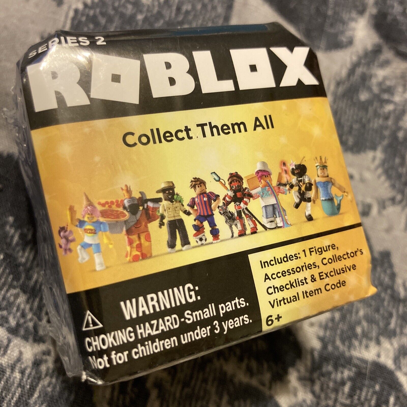 Roblox Toy Code Celebrity Series 2 Otakufaic Face *CODE ONLY