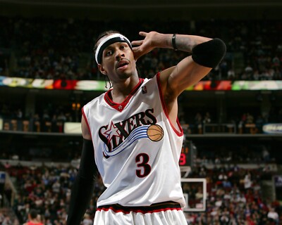 Allen Iverson White Jersey Hand Up Philadelphia 76ers 8x10 NBA