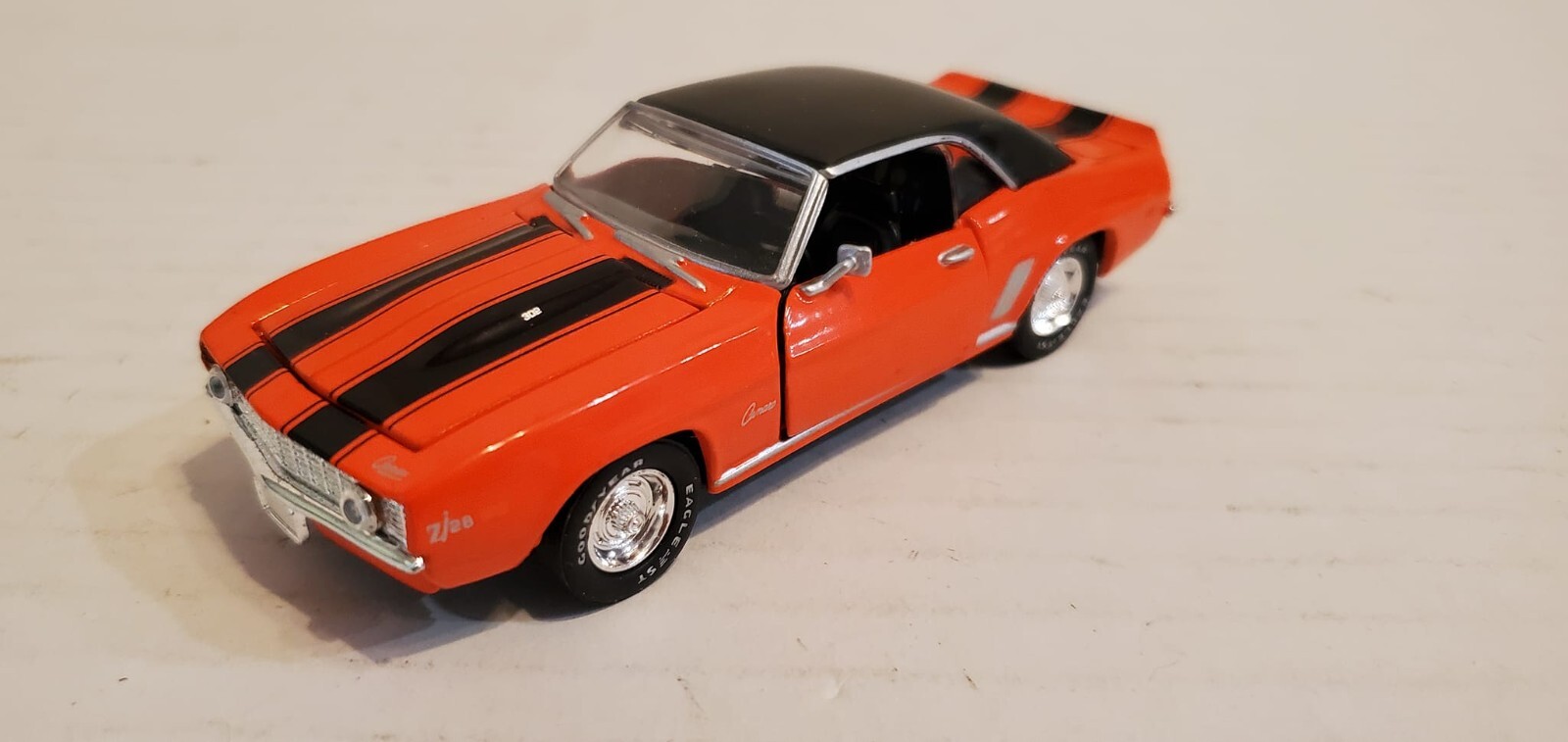 Voiture Road Champs Muscle Car 1970 11cm – Transformable Et Customisable – Occasion