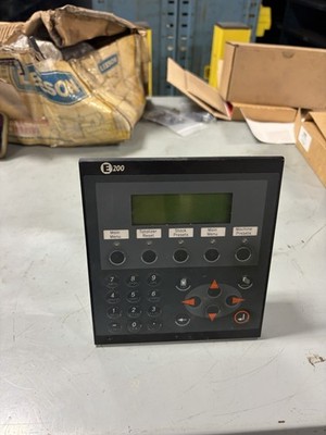 BEIJER ELECTRONICS AB E200 OPERATOR PANEL 02800F 24VDC USED
