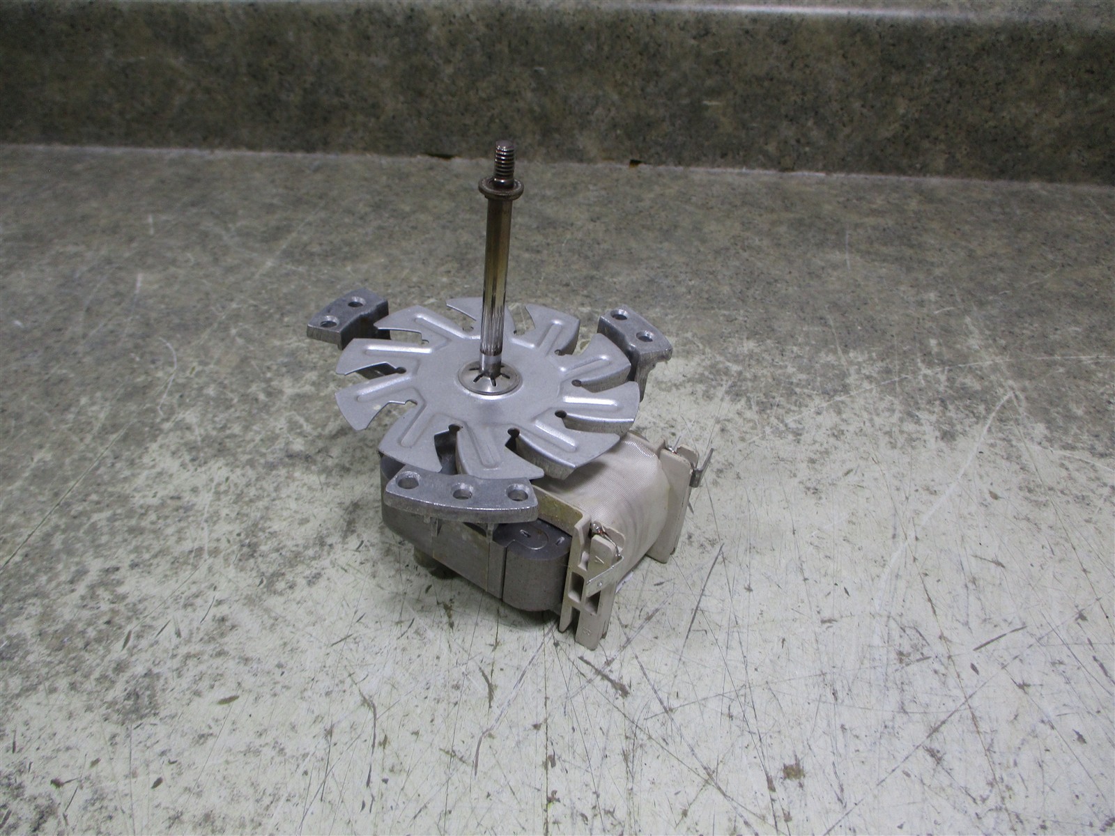Kenmore Range Convection Fan Motor Part # 318398201 5304463302
