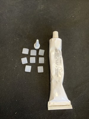 WAC Lighting End Caps (8 Pieces) w/ Silicon Sealant. T24-WE-EC @102