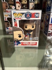 Figura Funko Pop Lionel Messi #50 Abovedada Paris Saint-Germain PSG con Protector