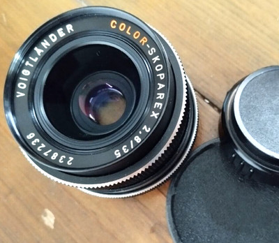 Voigtlander Color Skoparex 2.8/35mm M42
