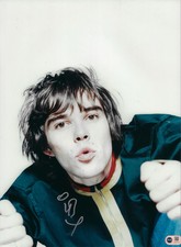 IAN BROWN SIGNED 16x12 STONE ROSES PHOTOGRAPH (ACG CERT AG18774)