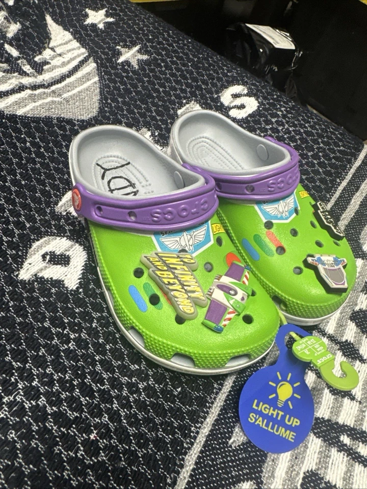 Zueco Crocs Buzz Lightyear Toy Story 3m 5w Disney Pixar Edición Limitada Foto 3 de 4