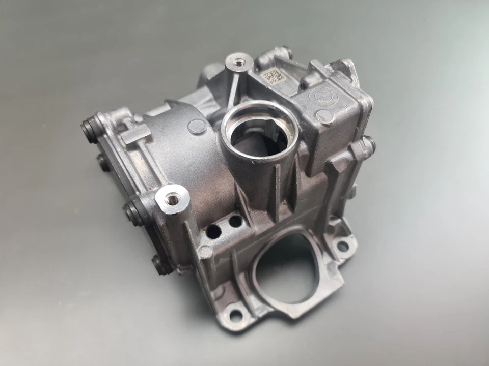 Genuine BMW 1 Series 2 Series 3 Series 4 Series 5 Series X1 X3 X4 X5 B47 OIL VACUUM PUMP Oil Pump 851375608 - Image 4 of 4