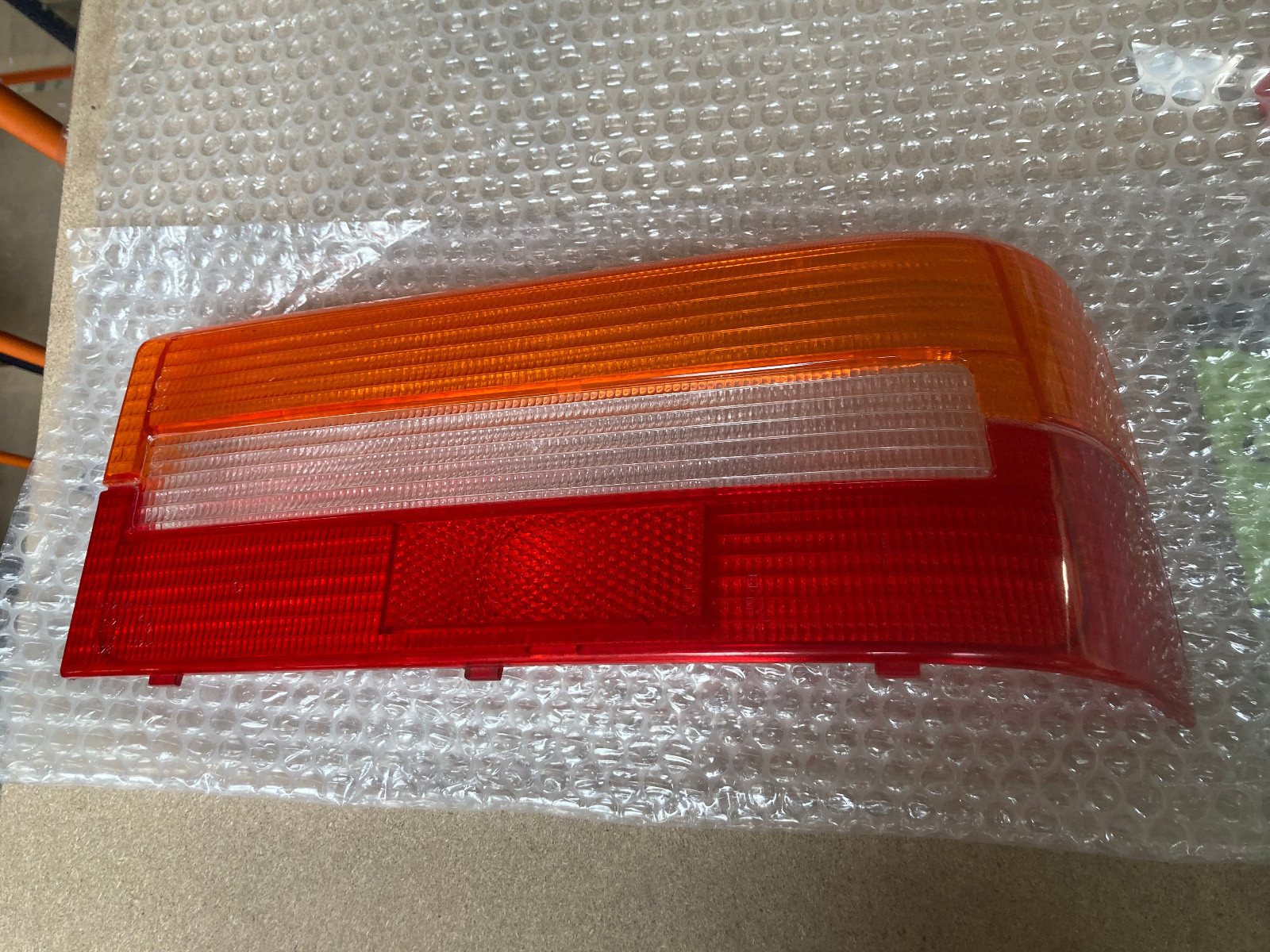 Cabochon AXO Marelli neuf 25061801 de feu droit pour Peugeot 309