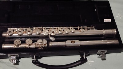 YAMAHA YFL 262 STANDARD OPEN HOLE FLUTE - SILVER-PLATED - VERY GOOD CONDITION