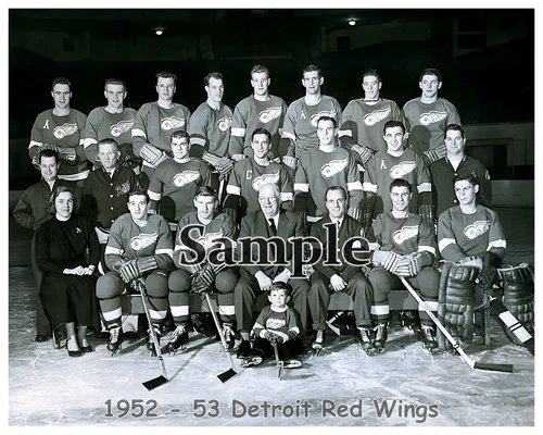 1952 - 53 Detroit Red Wings Team Picture Gordie Howe 8 X 10 Photo Pic