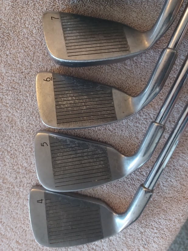 TZ GOLF - VINTAGE Z MODEL 2 4-SW, 8 Iron Set Steel Shafts Zing 2