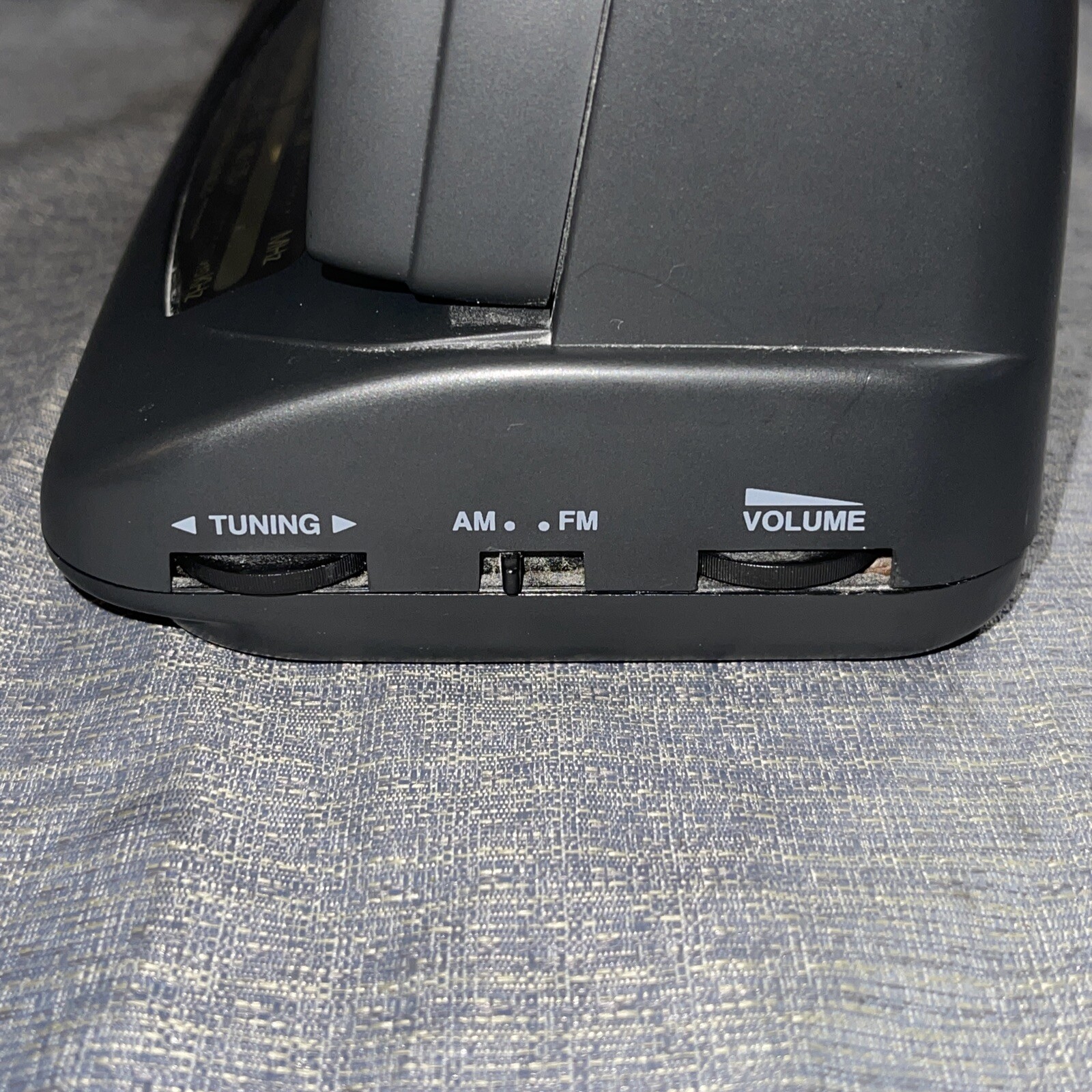 Lenoxx Sound Model CR773 Digital Dual Alarm AM/FM Clock Radio Large