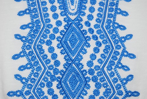 NWOT C Wonder Women's White & Blue Embroidered SS V-Neck Tunic Shirt sz XS - Picture 5 of 11