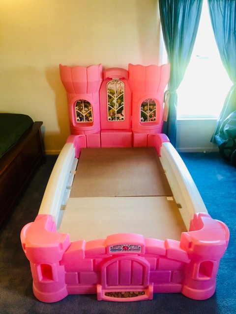 princess twin bed