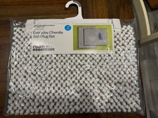 Room Essentials Everyday Chenille Bath Rug Set Green