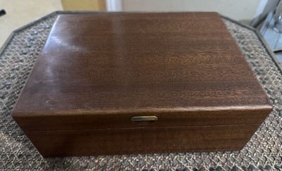 Antique Cedar Cigar Cellar Signed ''À La Civette Paris'' (Since 1716)