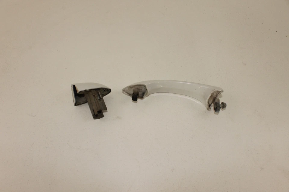 MANIJA PUERTA EXTERIOR DELANTERA O TRASERA BMW E53 X5 00-06 PASAJERO DERECHO BLANCO Foto 2 de 4