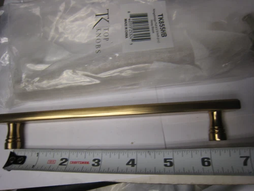 4 yes 4 Top Knobs TK855HB Kingsbridge Pull 6 5/16" (c-c) Honey Bronze - Picture 4 of 6