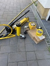 Enerpac Bundle Hydraulic Hand Pump And Cylinders