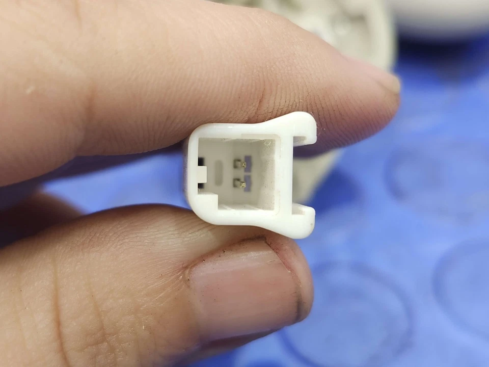 Parasol Subaru Crosstrek 18-23 con luz lado derecho del pasajero gris OEM Foto 4 de 4