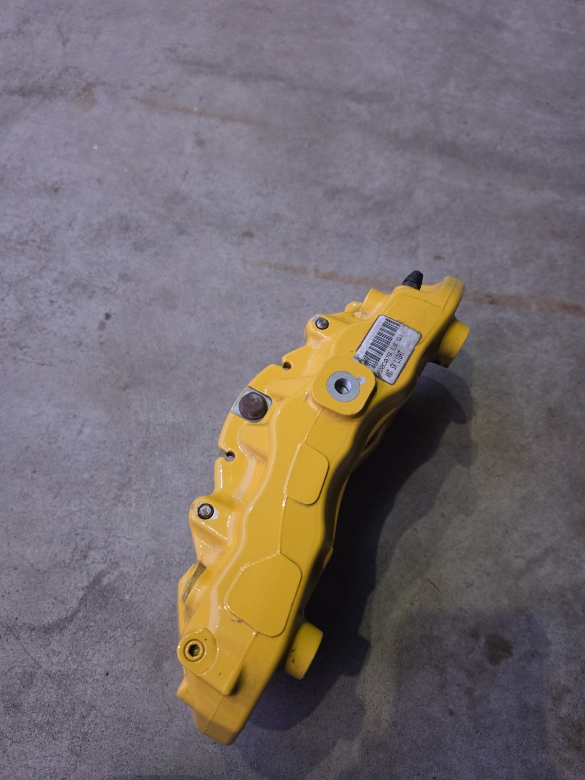 Ferrari California 2008-2014 Front Left Caliper with pads