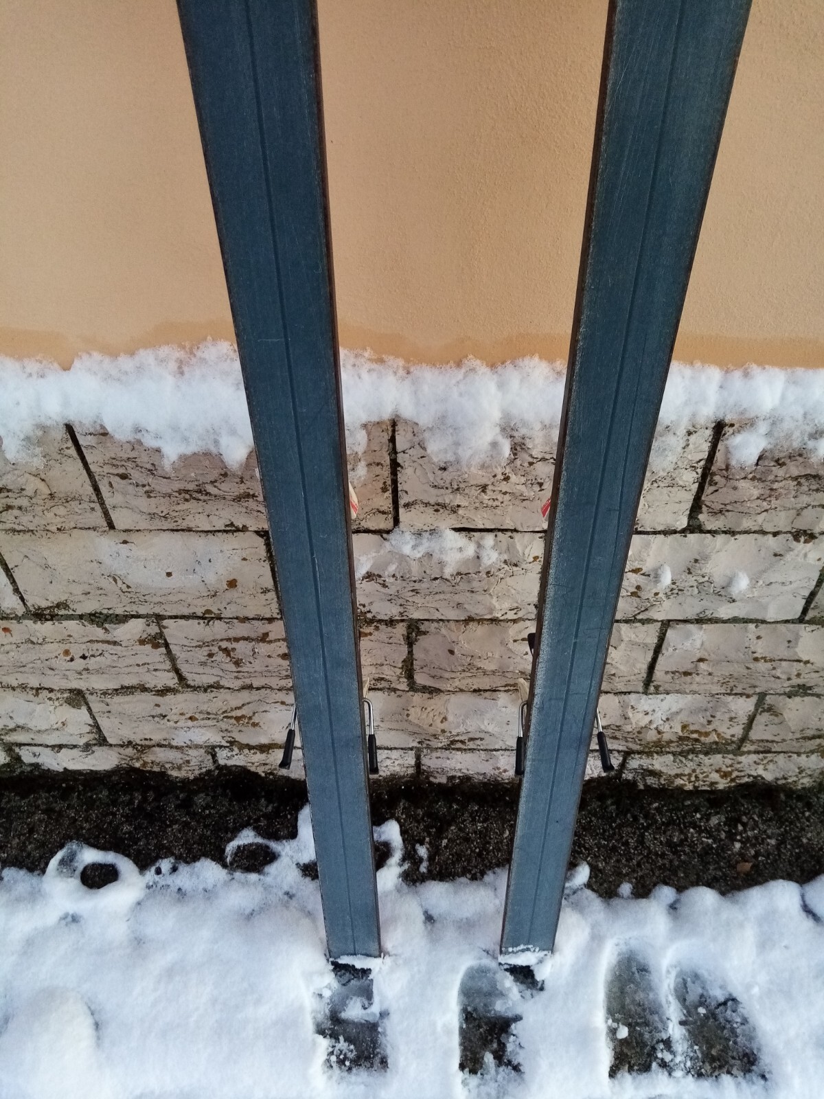 COPPIA SCI TUA SPORT TURBO S137 BUONE CONDIZIONI SKI SPORT INVERNALE foto 6