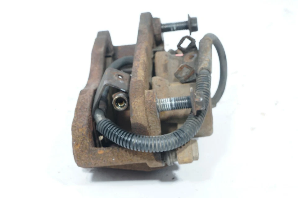 2003 - 2014 GMC SAVANA 1500 4,3 Л ТОРМОЗНОЙ СУППОРТ ПЕРЕДНИЙ ПРАВЫЙ СО СТОРОНЫ ПАССАЖИРА OEM - Изображение 4 из 4